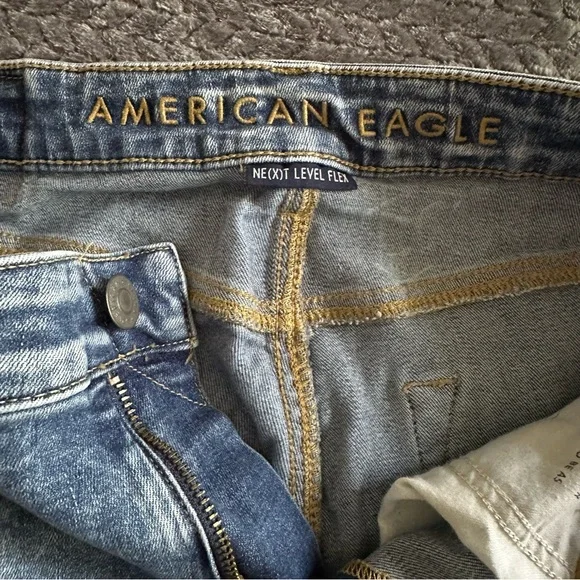 American Eagle Outfitters Blue Slim Jeans Distressed - Picture 11 of 13